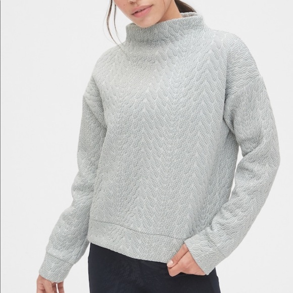 gap quilted sweatshirt